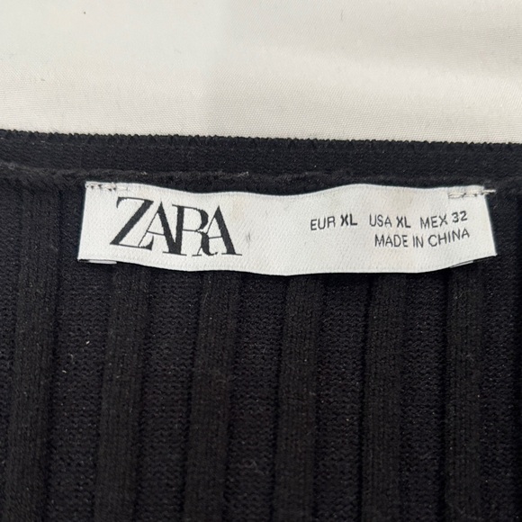 Zara Black V-Neck Ribbed Sweater - Picture 3 of 4